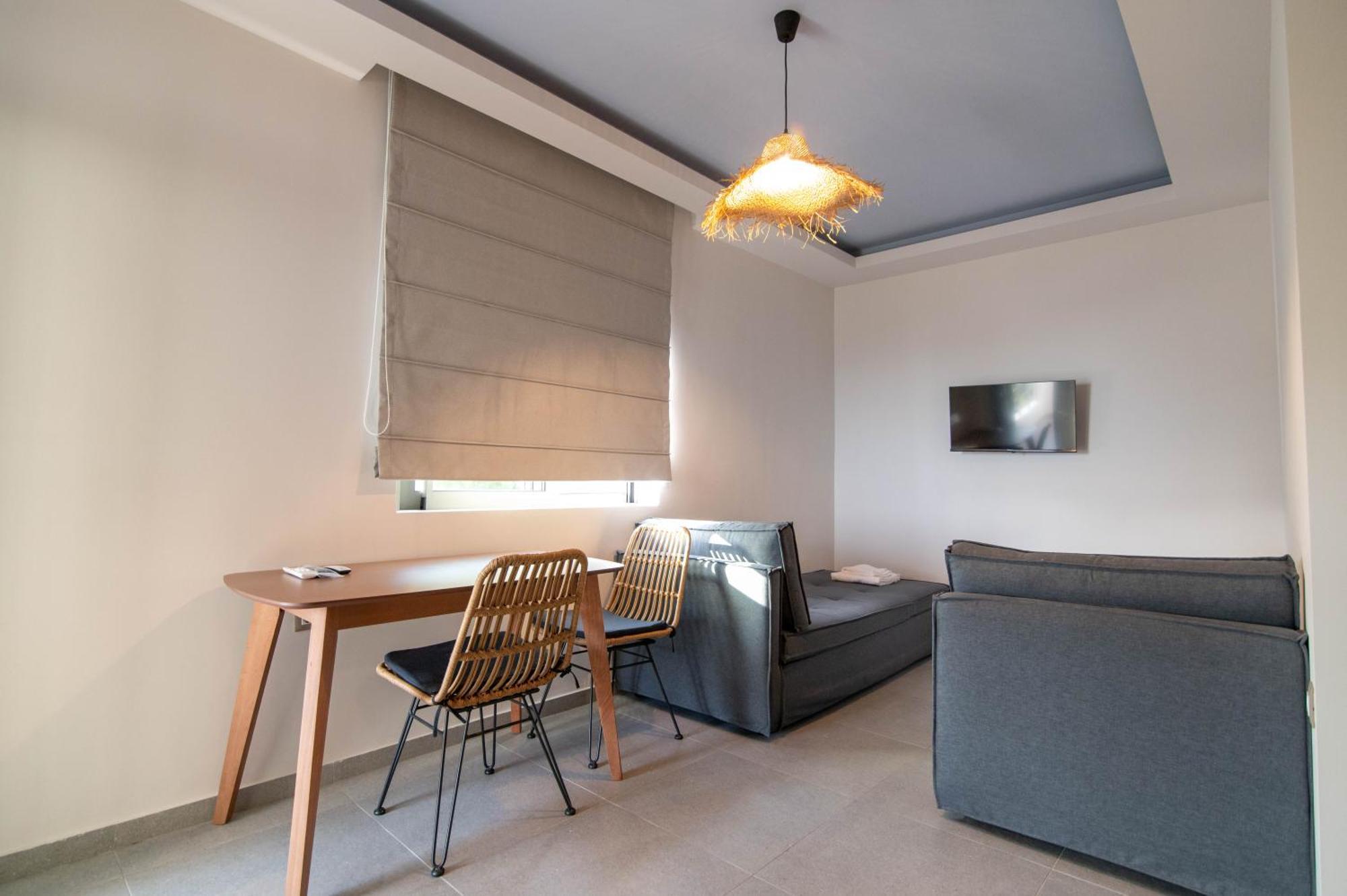 Raptis Apartments Ligia  Exterior photo